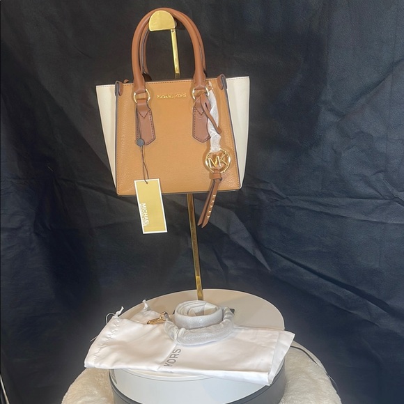 Michael Kors Handbags - Michael Kors Tan and White Women's Bag